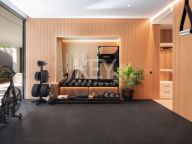 Villa for sale in Benahavis