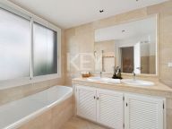 Apartment for sale in Nueva Andalucia