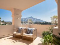 Apartment for sale in Nueva Andalucia