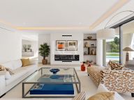 Villa for sale in Benahavis