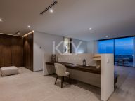 Villa for sale in Benahavis