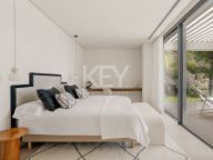 Villa for sale in Benahavis