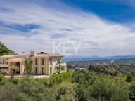 Villa for sale in Benahavis