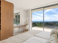 Villa for sale in Benahavis