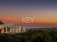 Villa for sale in Benahavis