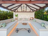 Villa en venta en La Cerquilla, Nueva Andalucia