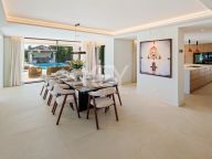 Villa en venta en La Cerquilla, Nueva Andalucia