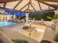Villa en venta en La Cerquilla, Nueva Andalucia