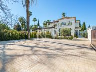 Villa en venta en La Cerquilla, Nueva Andalucia