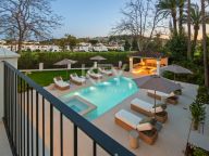 Villa en venta en La Cerquilla, Nueva Andalucia