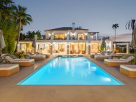 Villa en venta en La Cerquilla, Nueva Andalucia