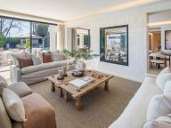 Villa en venta en La Cerquilla, Nueva Andalucia