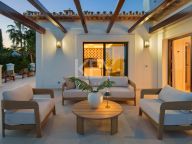 Villa en venta en La Cerquilla, Nueva Andalucia