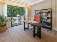 Villa en venta en La Cerquilla, Nueva Andalucia