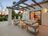 Villa en venta en La Cerquilla, Nueva Andalucia