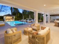 Villa en venta en La Cerquilla, Nueva Andalucia