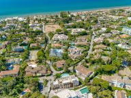 Villa for sale in Los Monteros Playa, Marbella East