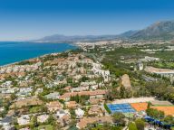 Villa for sale in Los Monteros Playa, Marbella East