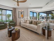 Villa for sale in Estepona East, Estepona