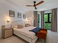 Villa for sale in Estepona East, Estepona