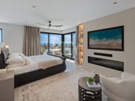 Villa for sale in Estepona East, Estepona