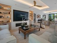 Villa for sale in Estepona East, Estepona
