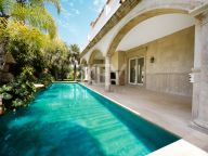 Villa for sale in Los Monteros, Marbella East
