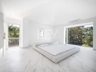 Villa for sale in Los Monteros, Marbella East