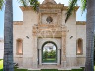 Villa for sale in Los Monteros, Marbella East