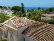 Villa for sale in Los Monteros, Marbella East