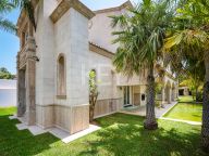 Villa for sale in Los Monteros, Marbella East