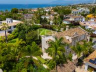Villa for sale in Los Monteros, Marbella East