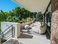 Villa for sale in El Campanario, Estepona
