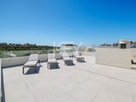Villa for sale in El Campanario, Estepona
