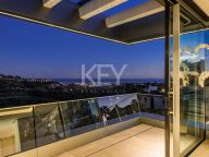 Villa for sale in Los Arqueros, Benahavis