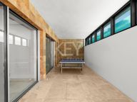 Villa for sale in Los Arqueros, Benahavis