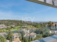 Villa for sale in Los Arqueros, Benahavis