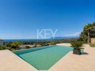 Villa for sale in Los Flamingos, Benahavis