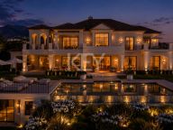 Villa for sale in Los Flamingos, Benahavis