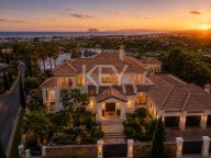 Villa for sale in Los Flamingos, Benahavis
