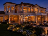 Villa for sale in Los Flamingos, Benahavis