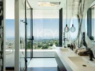 Villa for sale in Monte Mayor, Benahavis