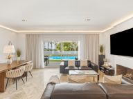 Semi Detached Villa for sale in Marbella East