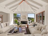 Villa for sale in Nueva Andalucia