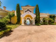 Villa for sale in La Zagaleta, Benahavis