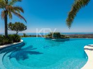 Villa for sale in La Zagaleta, Benahavis