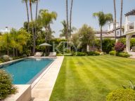 Villa for sale in San Pedro Playa, San Pedro de Alcantara