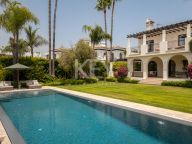 Villa for sale in San Pedro Playa, San Pedro de Alcantara