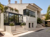 Villa for sale in San Pedro Playa, San Pedro de Alcantara