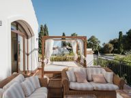 Villa for sale in El Rosario, Marbella East